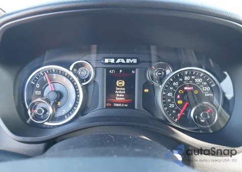 2019 Ram 1500 Big Horn/Lone Star 4X2 6'4 Box from USA, damaged, VIN 1C6RREBG2KN720482